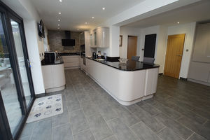 Kitchen- click for photo gallery